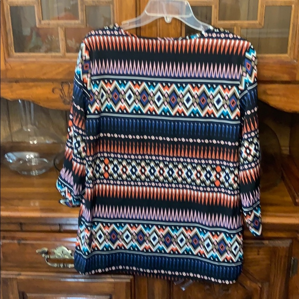 Signature Studio Beautiful Patterned Top - Picture 2 of 2